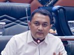 Ketua DPRD Kabupaten Bogor, Rudy Susmanto saat memimpin Rapat