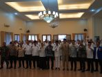 Ketua DPRD Kabupaten Bogor, Rudy Susmanto bersama jajaran Pengurus DPC APDESI Kabupaten Bogor periode 2024-2029. Foto: humas