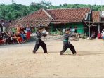 Pencak silat Wirasinga,images sumber: Swaradesaku.com