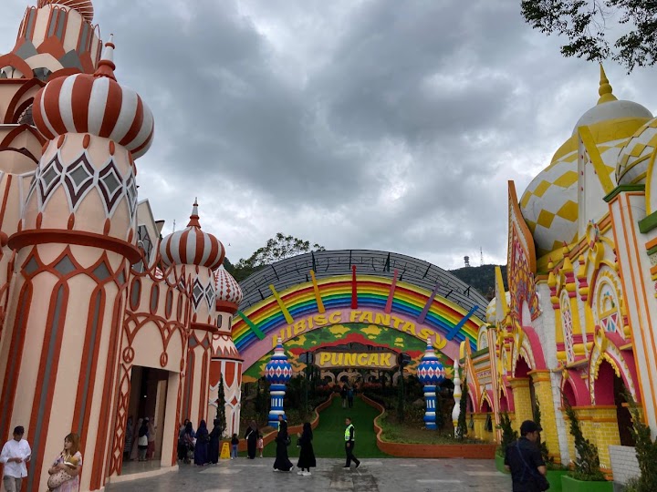 Hibisc Fantasy Puncak Bogor, images sumber; Susilo