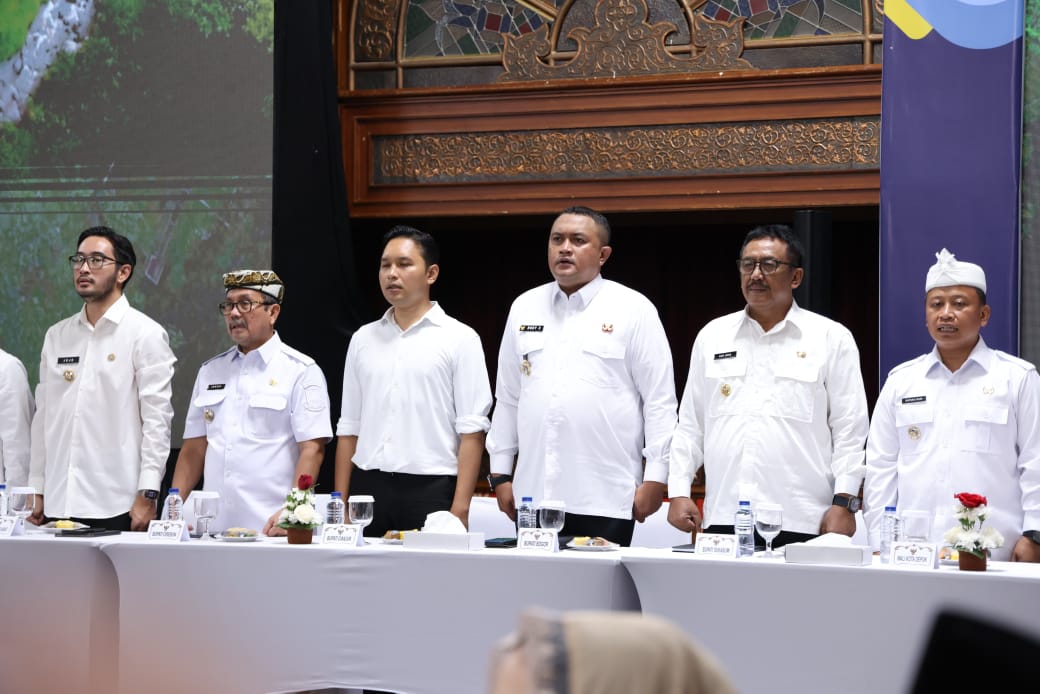 file-1745829880979-Rudy-Susmanto-Mengikuti-Rakor-2