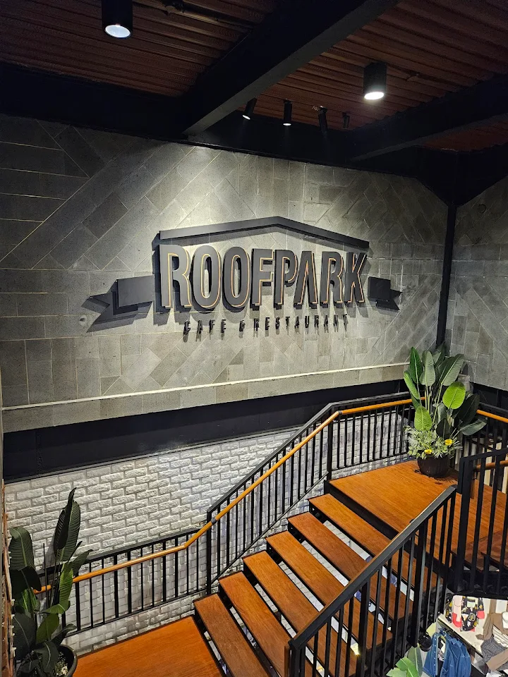 Restoran Roofpark Bogor, images sumber: Yanti Helmina