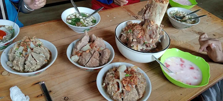 Bakso Bunderan Ciomas Bogor, images sumber: Irni Yunita